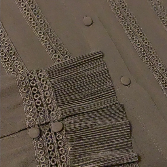 Victorian high neck blouse - Picture 2 of 5